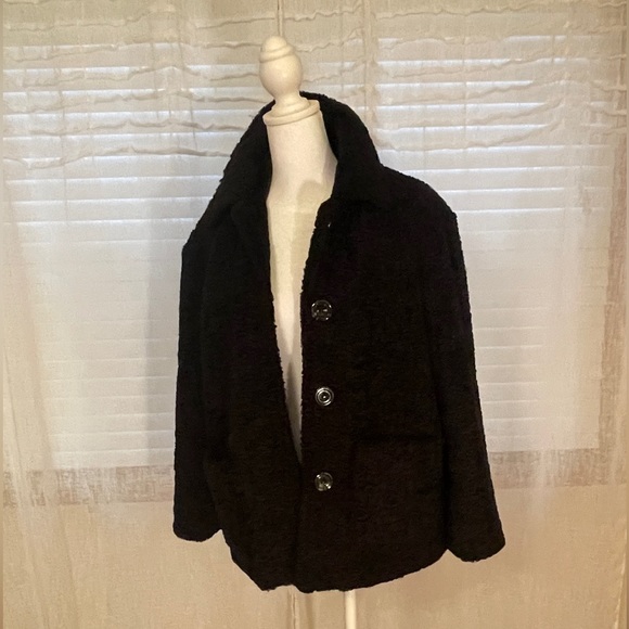 LOLA Black Faux Fur Jacket, Made in Italy Front Buttons Closure, Size L Pockets - Picture 6 of 16